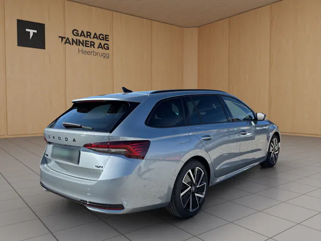 Škoda Octavia Combi 2.0 TSI DSG Dynamic 4x4