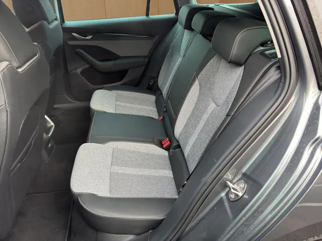 Škoda Octavia Combi 2.0 TDI DSG Selection