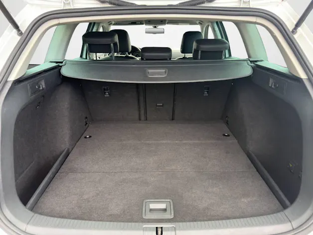 VW Golf VII Variant 2.0 TDI Comfortline DSG