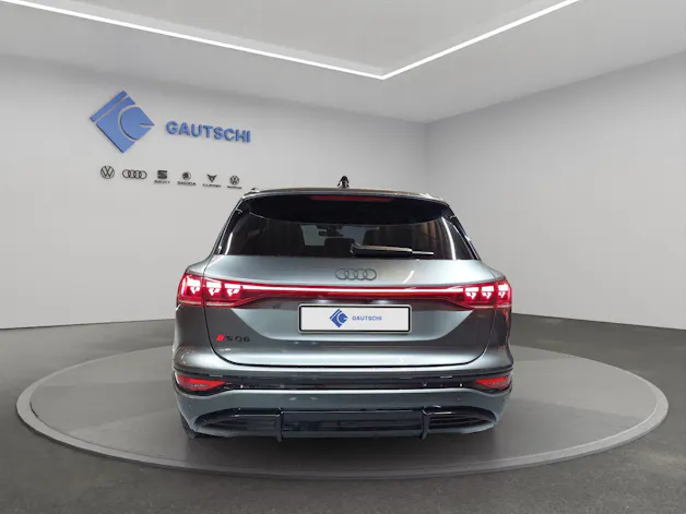 Audi SQ6 e-tron quattro