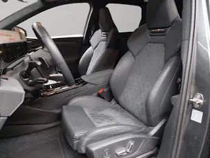 AUDI SQ6 e-tron quattro