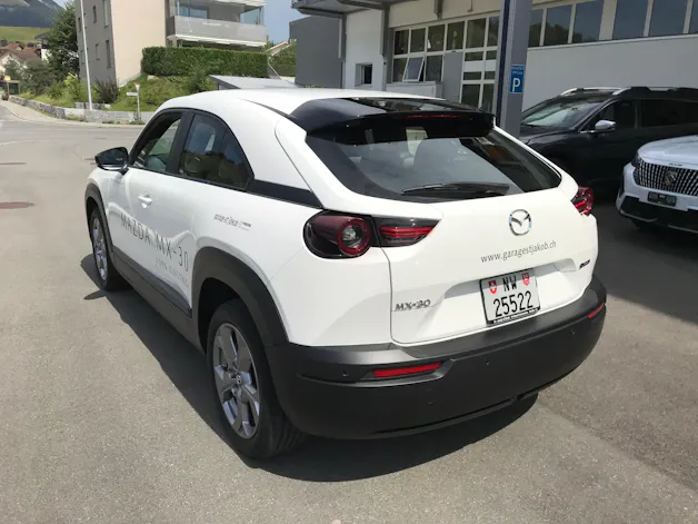 Mazda MX-30 e-Skyactiv Ambition Plus