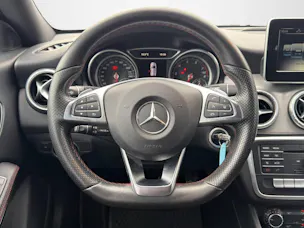 MERCEDES-BENZ CLA 250 AMG Line 4m