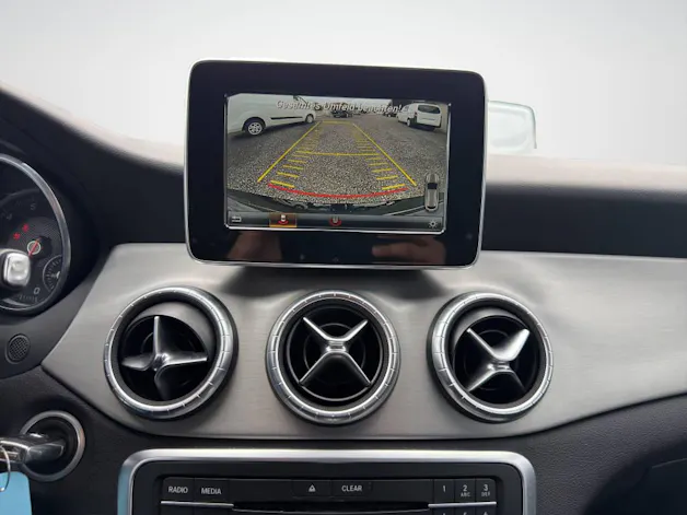 Mercedes-Benz CLA 250 AMG Line 4m