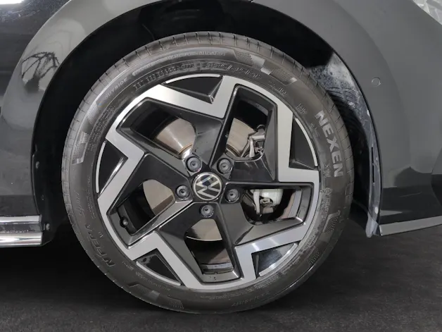 VW Golf Variant 2.0 TSI R-Line DSG 4 Motion