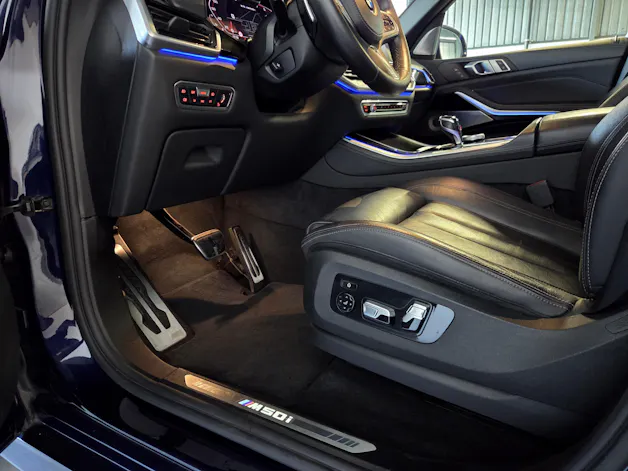 BMW X5 M50i xDrive