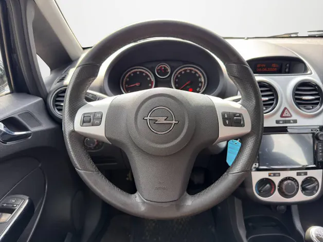 Opel CORSA 1.4
