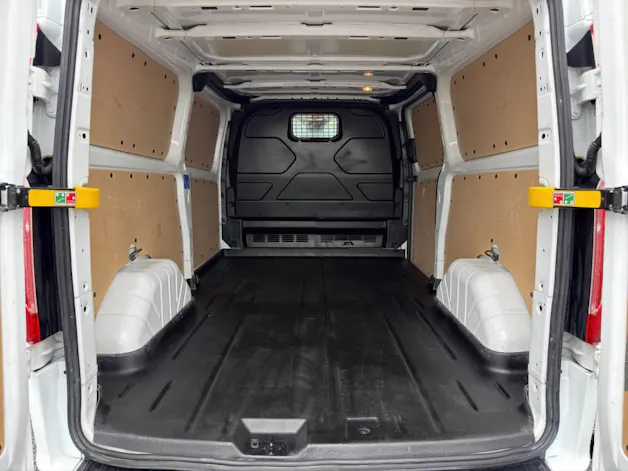 Ford Transit Custom Van 320 L2 2.0 TDCi 130 Trend