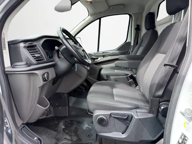Ford Transit Custom Van 320 L2 2.0 TDCi 130 Trend