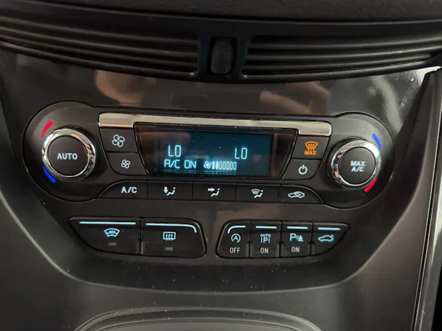 Ford Kuga 2.0 TDCi 180 Carving FPS