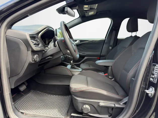 Ford Focus 1.0i EcoB Hybrid 155 ST-Line X