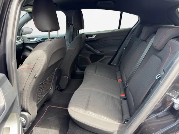 Ford Focus 1.0i EcoB Hybrid 155 ST-Line X