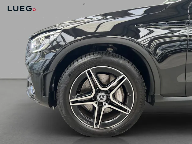 Mercedes-Benz GLC 200 AMG Line 4Matic 9G-Tronic