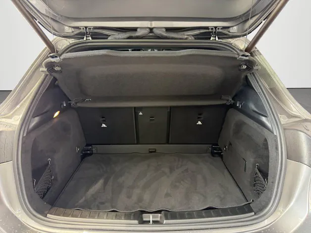 Mercedes-Benz GLA 200 Progressive