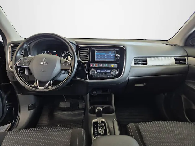 Mitsubishi Outlander 2.2 DID Diamond