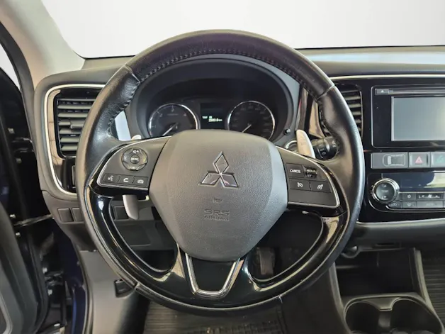 Mitsubishi Outlander 2.2 DID Diamond