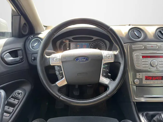 Ford Mondeo 2.5 Turbo Titanium