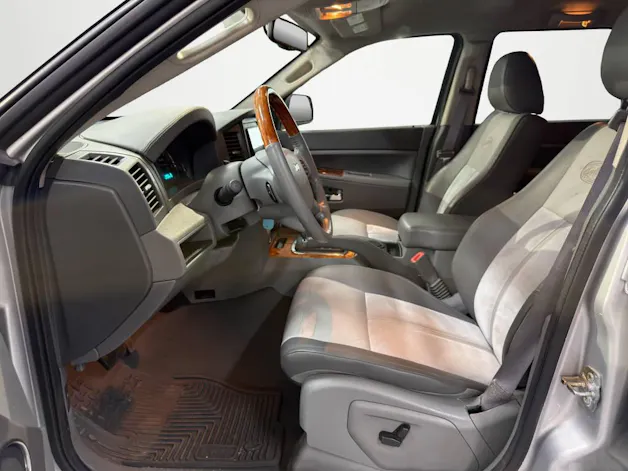 Jeep GRAND CHEROKEE 5.7