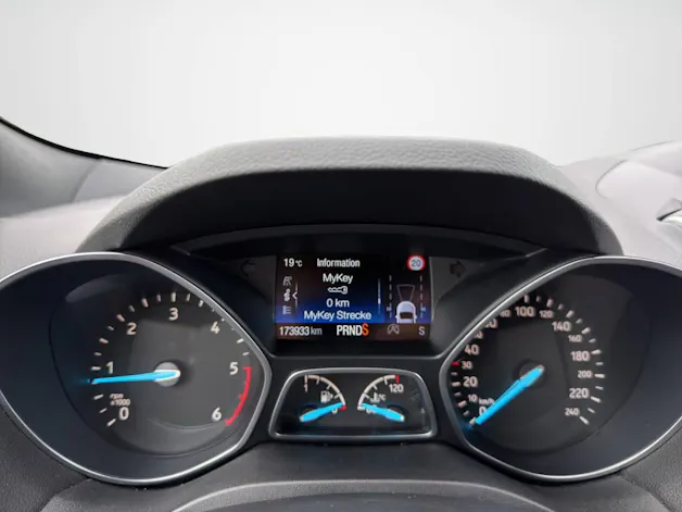 Ford Kuga 2.0 TDCi 180 ST-Line FPS