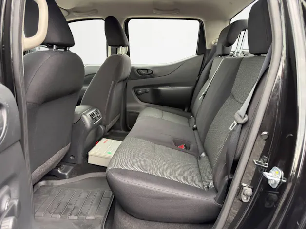 Nissan Navara 2.3 dCi Double Cab Visia S/S