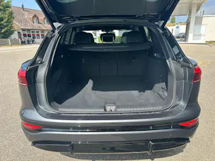 AUDI SQ6 e-tron quattro