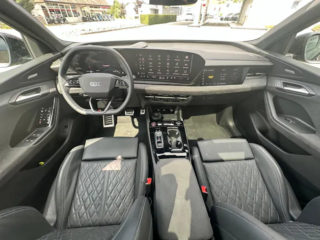 Audi SQ6 e-tron quattro