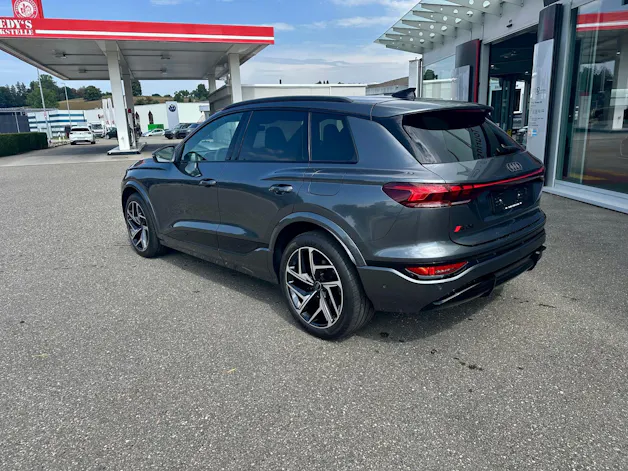 Audi SQ6 e-tron quattro