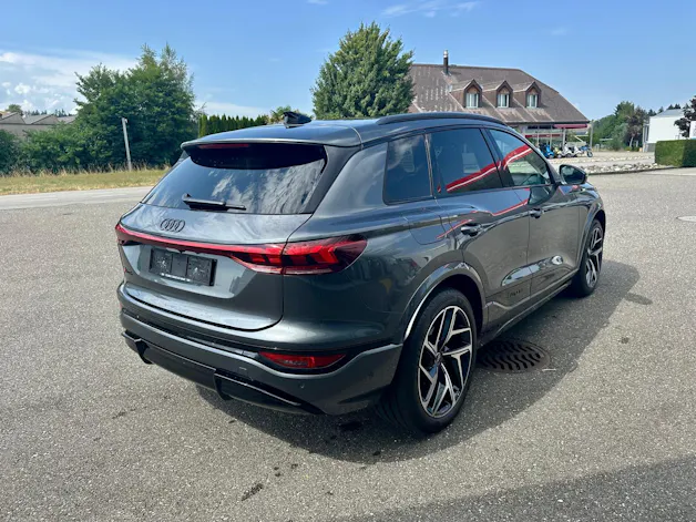 Audi SQ6 e-tron quattro
