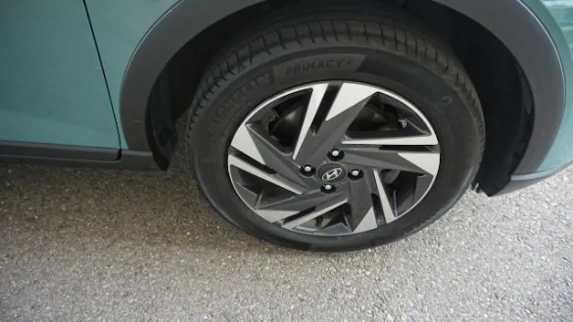 Hyundai Bayon 1.0 T-GDi AmpliaDCT