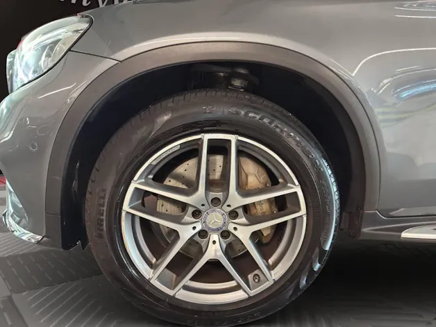 Mercedes-Benz GLC 250 AMG Line 4Matic 9G-Tronic