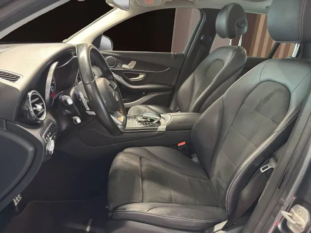Mercedes-Benz GLC 250 AMG Line 4Matic 9G-Tronic