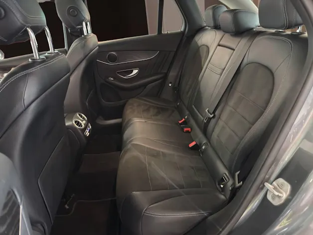 Mercedes-Benz GLC 250 AMG Line 4Matic 9G-Tronic