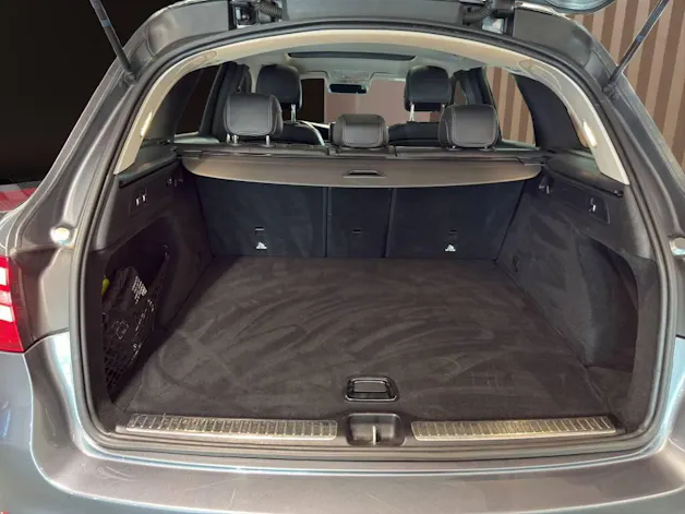 Mercedes-Benz GLC 250 AMG Line 4Matic 9G-Tronic