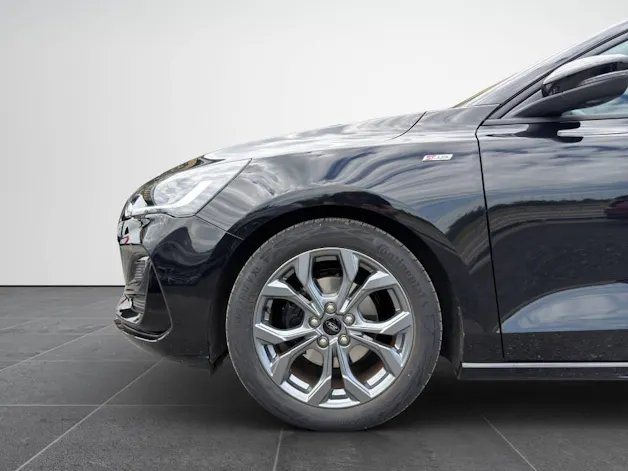 Ford Focus 1.0i EcoB Hybrid 125 ST-Line X