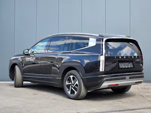 HYUNDAI Ioniq 9 110kWh Amplia 4WD