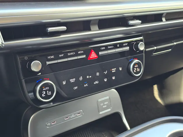 Hyundai Ioniq 9 110kWh Amplia 4WD