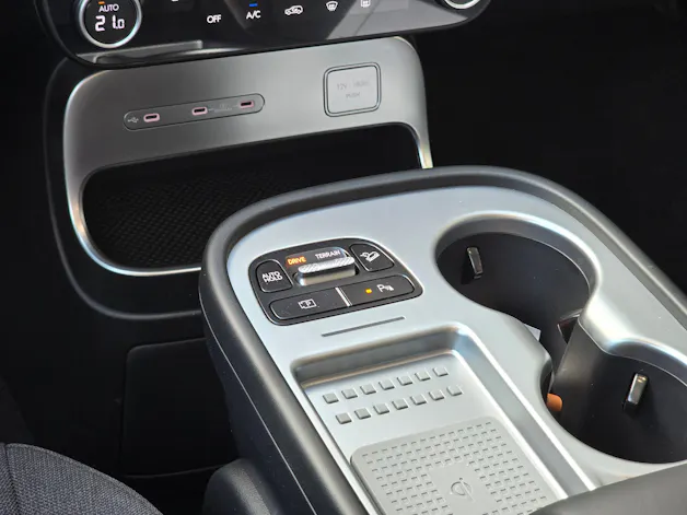 Hyundai Ioniq 9 110kWh Amplia 4WD