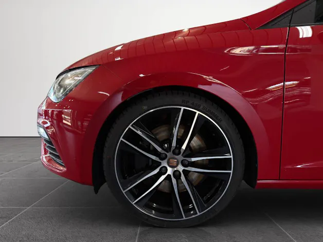 SEAT Leon ST 2.0 TSI 300 Cupra 4Drive DSG