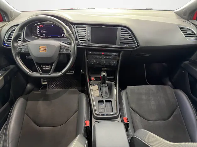SEAT Leon ST 2.0 TSI 300 Cupra 4Drive DSG