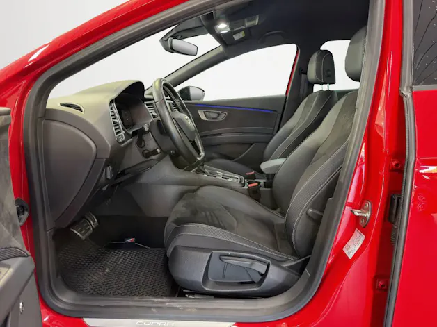 SEAT Leon ST 2.0 TSI 300 Cupra 4Drive DSG