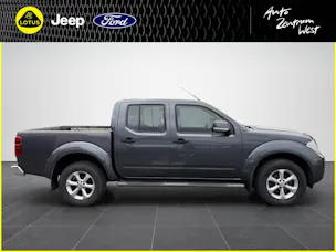 NISSAN Navara 2.5 dCi Double Cab SE