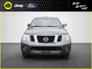 NISSAN Navara 2.5 dCi Double Cab SE