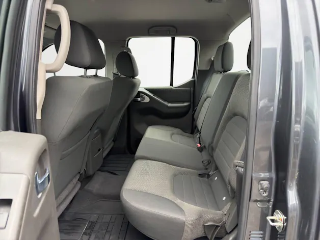NISSAN Navara 2.5 dCi Double Cab SE