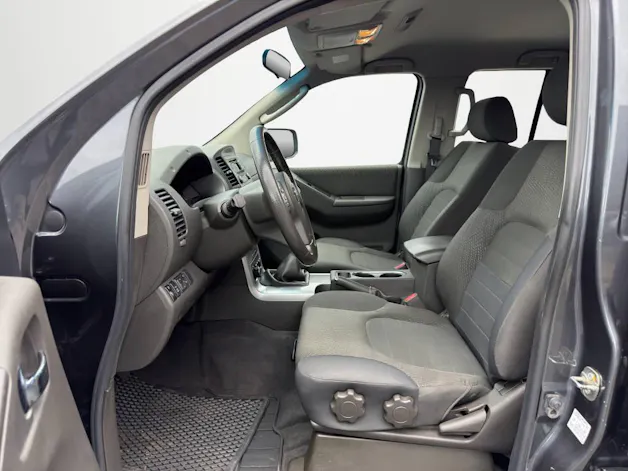 NISSAN Navara 2.5 dCi Double Cab SE