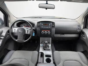 NISSAN Navara 2.5 dCi Double Cab SE