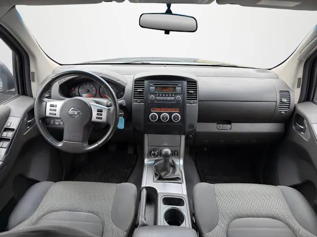 NISSAN Navara 2.5 dCi Double Cab SE