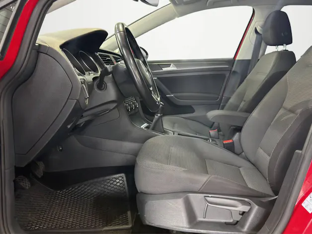 VW Golf VII Variant 1.6 TDI Comfortline