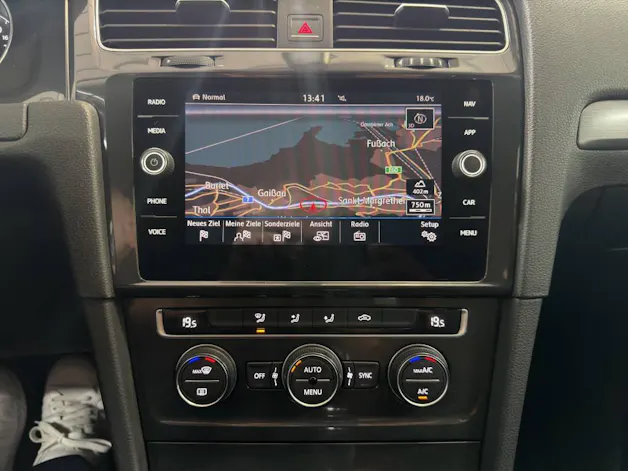VW Golf VII Variant 1.6 TDI Comfortline