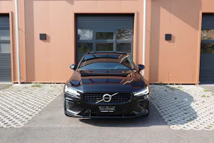 VOLVO V60 T6 eAWD Twin Engine * CH Véhicule * Harman Kardon * Sièges Electrique chauffants * Volant chauffant * Caméra recul*