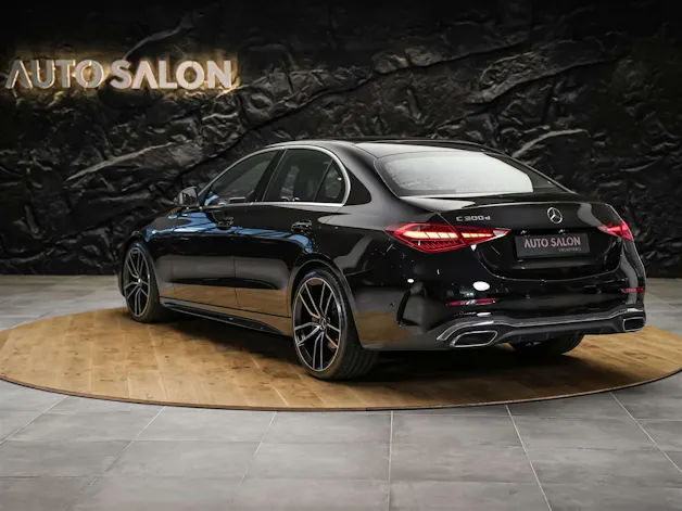 MERCEDES-BENZ C 300 d AMG Line *20" Felgen*Abstandsregler*AHK*